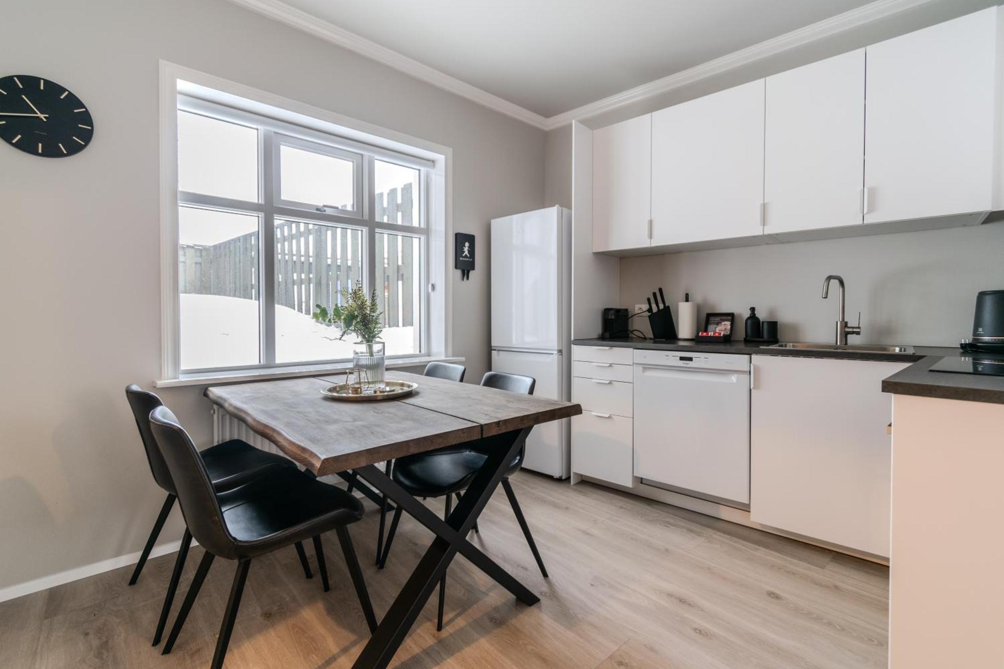 Framnesvegur - Two Bedroom Central Apartment Reykjavík Eksteriør bilde