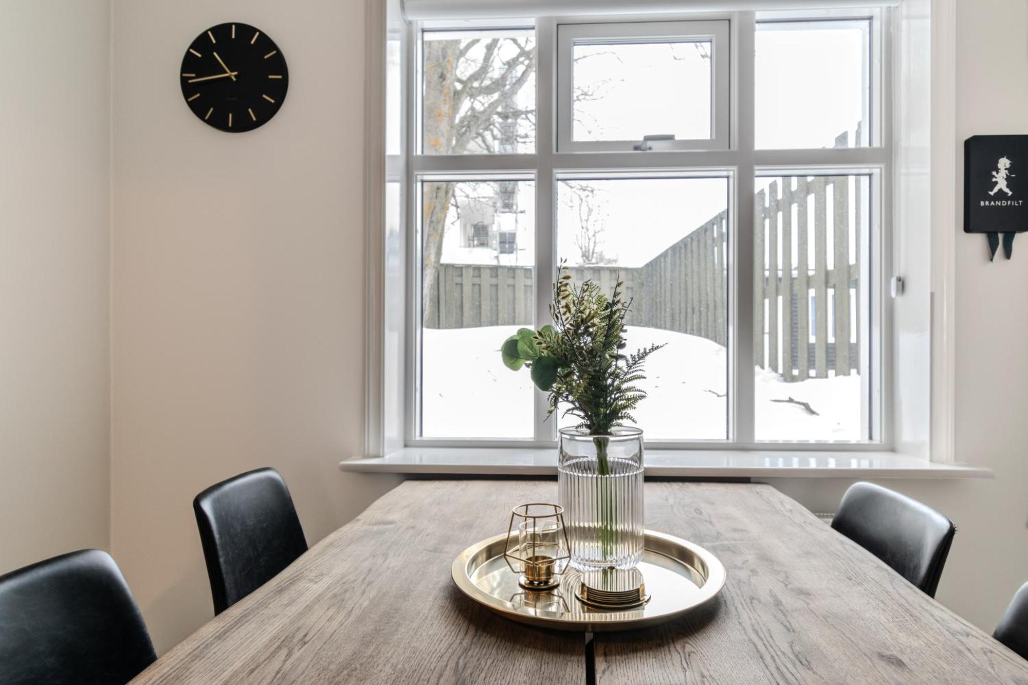 Framnesvegur - Two Bedroom Central Apartment Reykjavík Eksteriør bilde